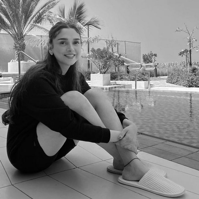 Aditi Rao Hydari Vintage Looks In Black N White